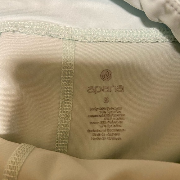 Athletic shorts - Picture 2 of 2